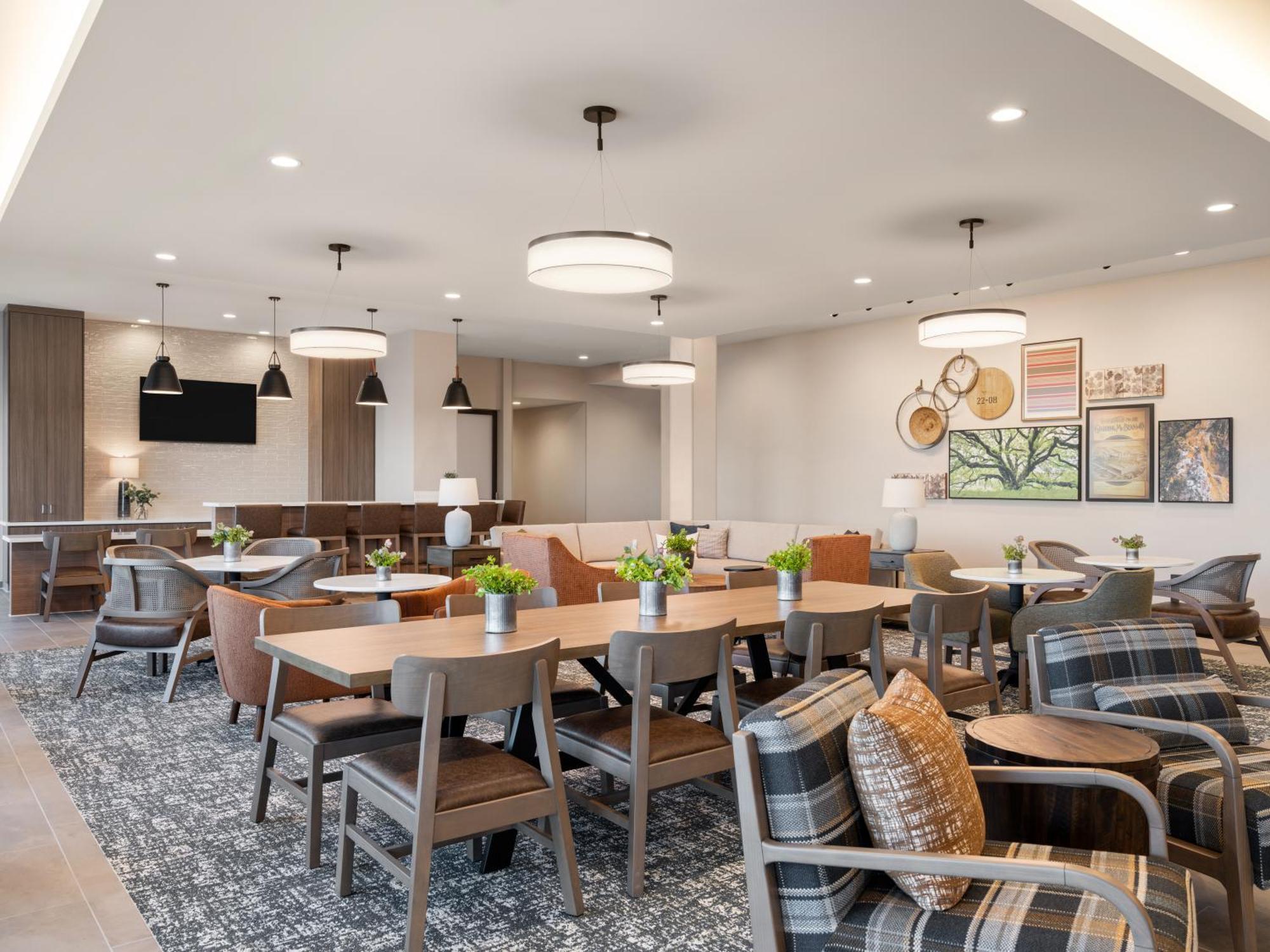 La Quinta Inn And Suites By Wyndham Lincoln Exteriör bild