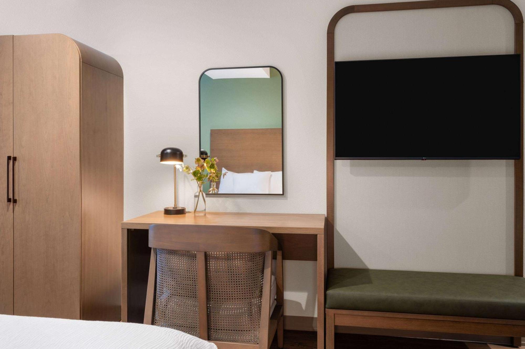 La Quinta Inn And Suites By Wyndham Lincoln Exteriör bild
